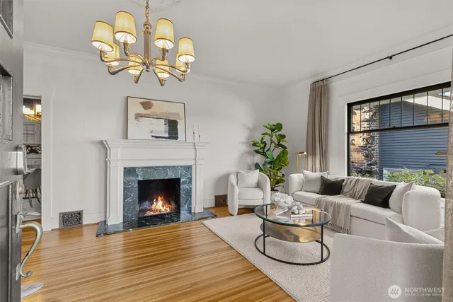 $1,550,000 | 2553 5th Avenue North, Seattle, WA 98109