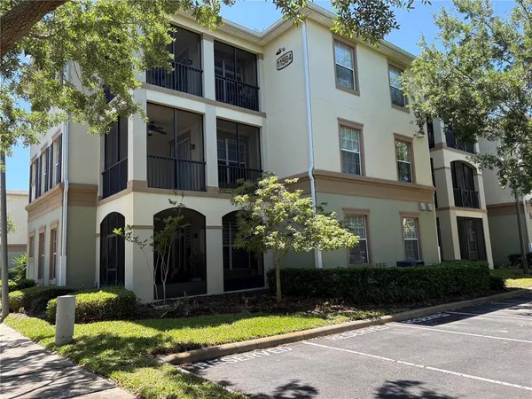 $339,000 | 11564 Mizzon Drive, Unit 903/110, Windermere, FL 34786