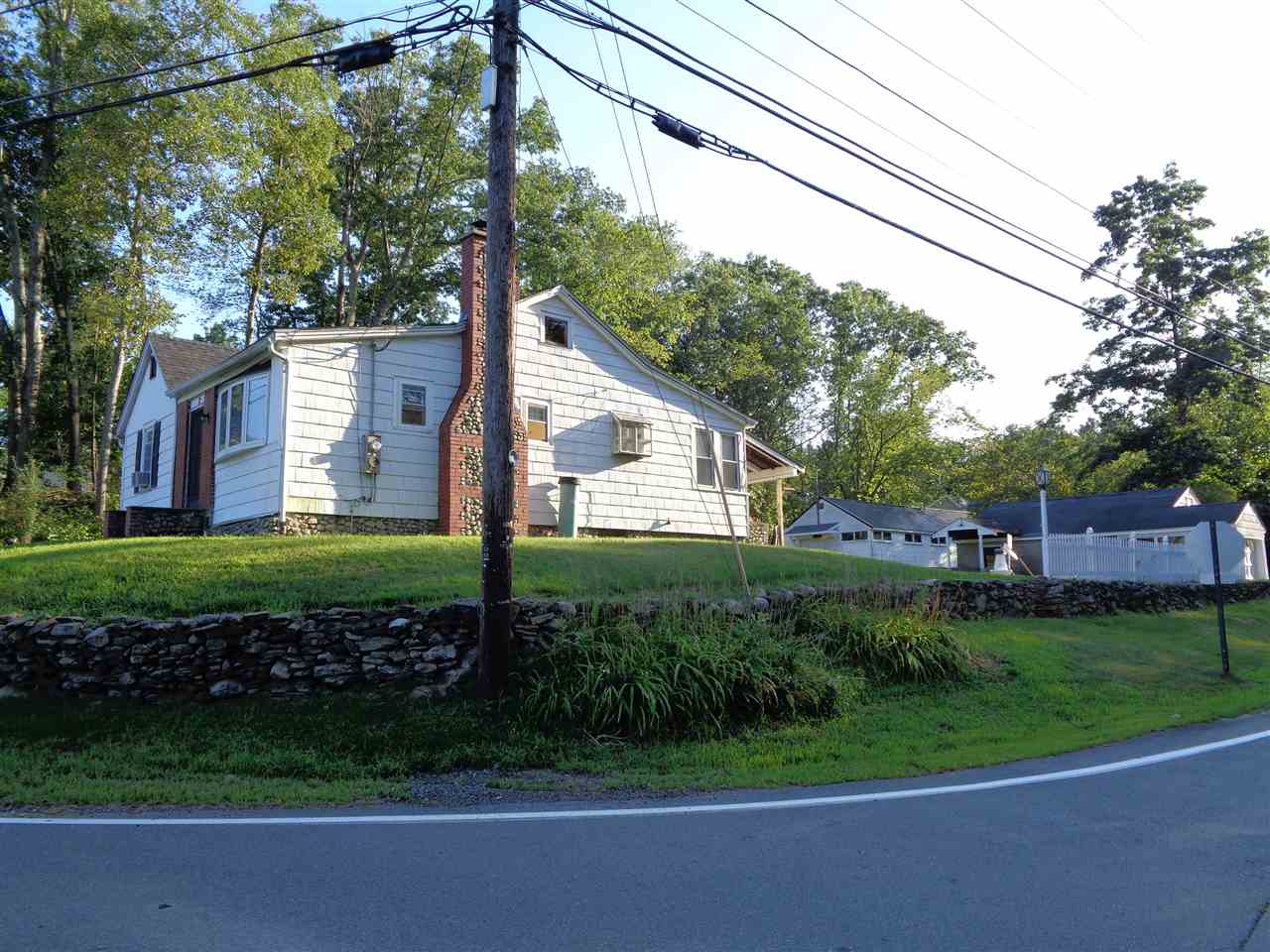2 Boyd Road Londonderry, NH 03053 - Photo 2 of 6