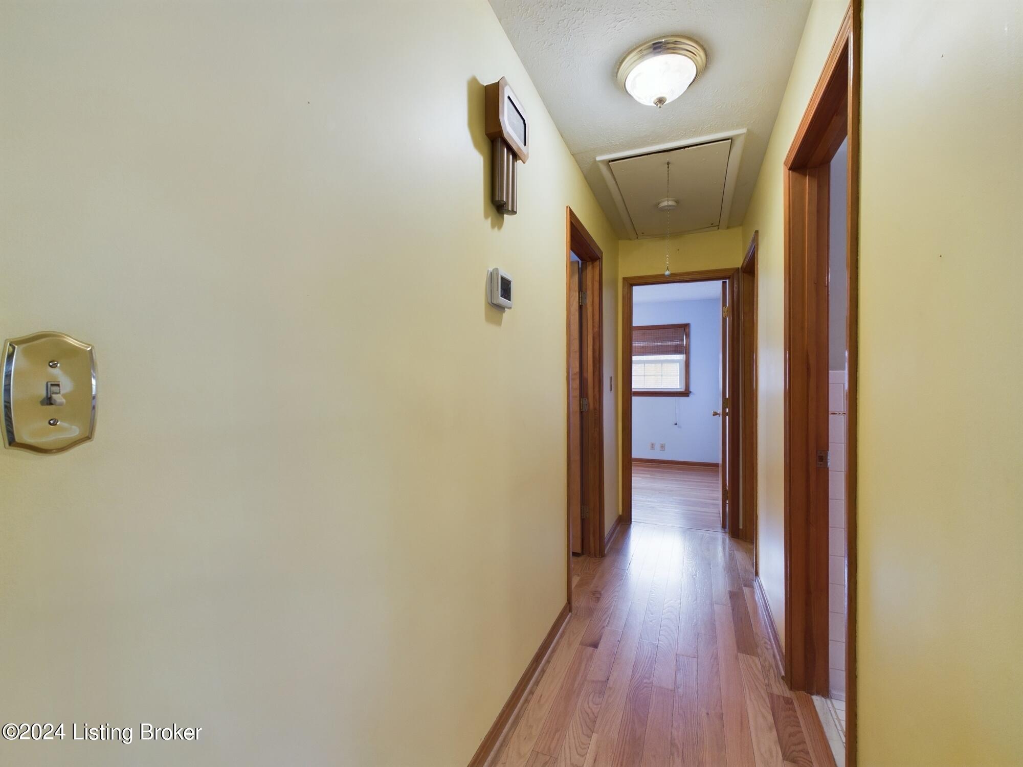 8109 Rory Way Louisville, KY 40219 - Photo 13 of 38 CAM01574G0-PR0037-STILL011