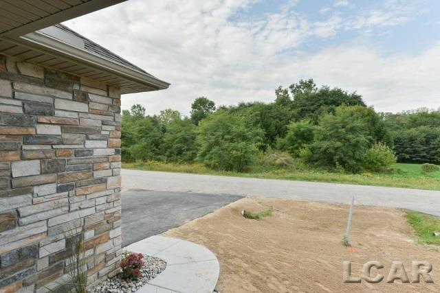 1016 Ridgeview Drive, Unit 30 Tecumseh, MI 49286 - Photo 32 of 35