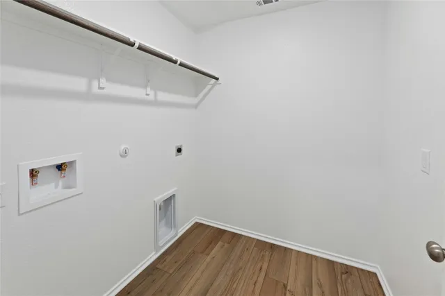 $1,995 | 443 Sebring Circle, Hutto, TX 78634