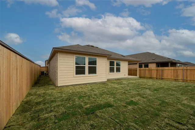 $1,995 | 443 Sebring Circle, Hutto, TX 78634