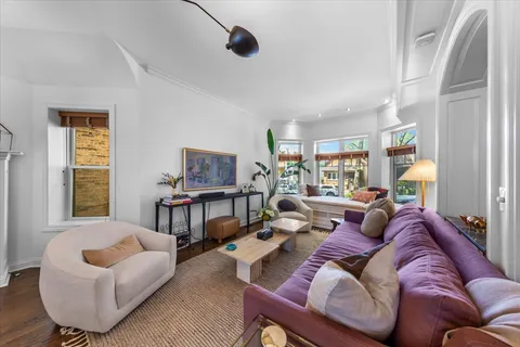 $1,349,000 | 1819 North Whipple Street, Chicago, IL 60647