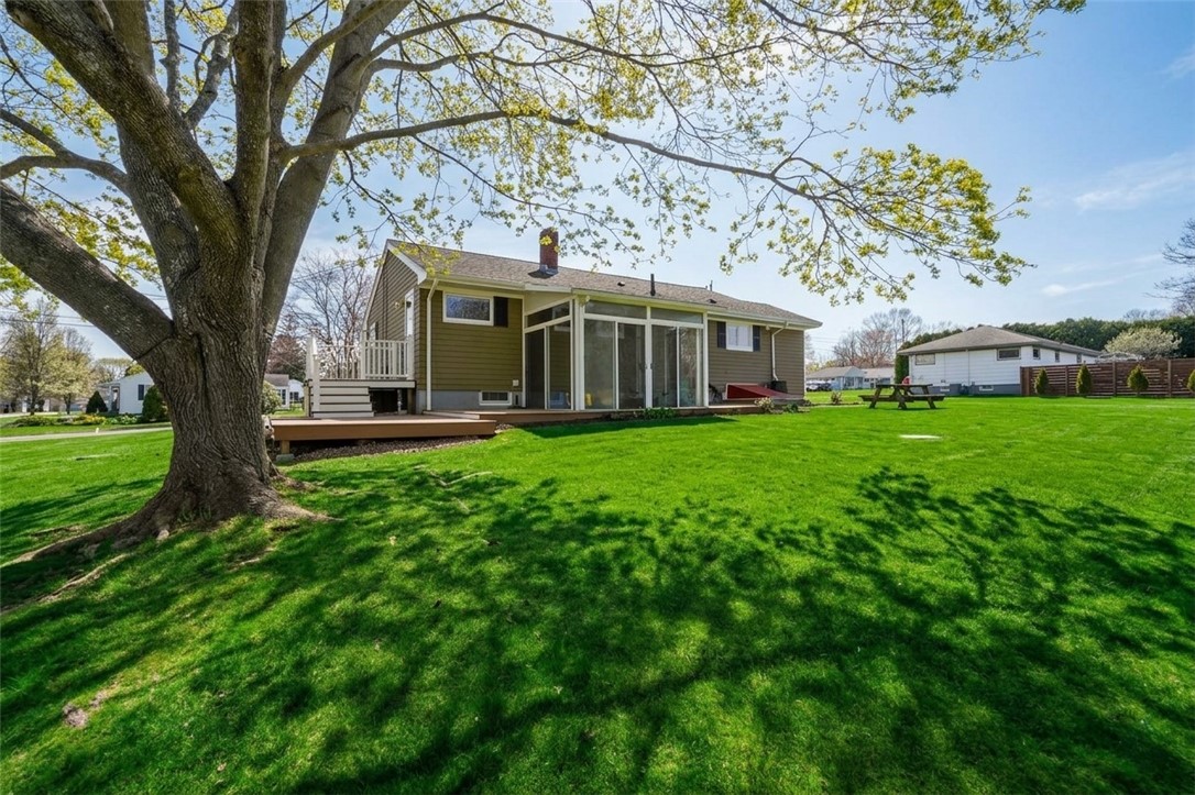67 Montgomery Road Swansea, MA 02777 - Photo 28 of 35