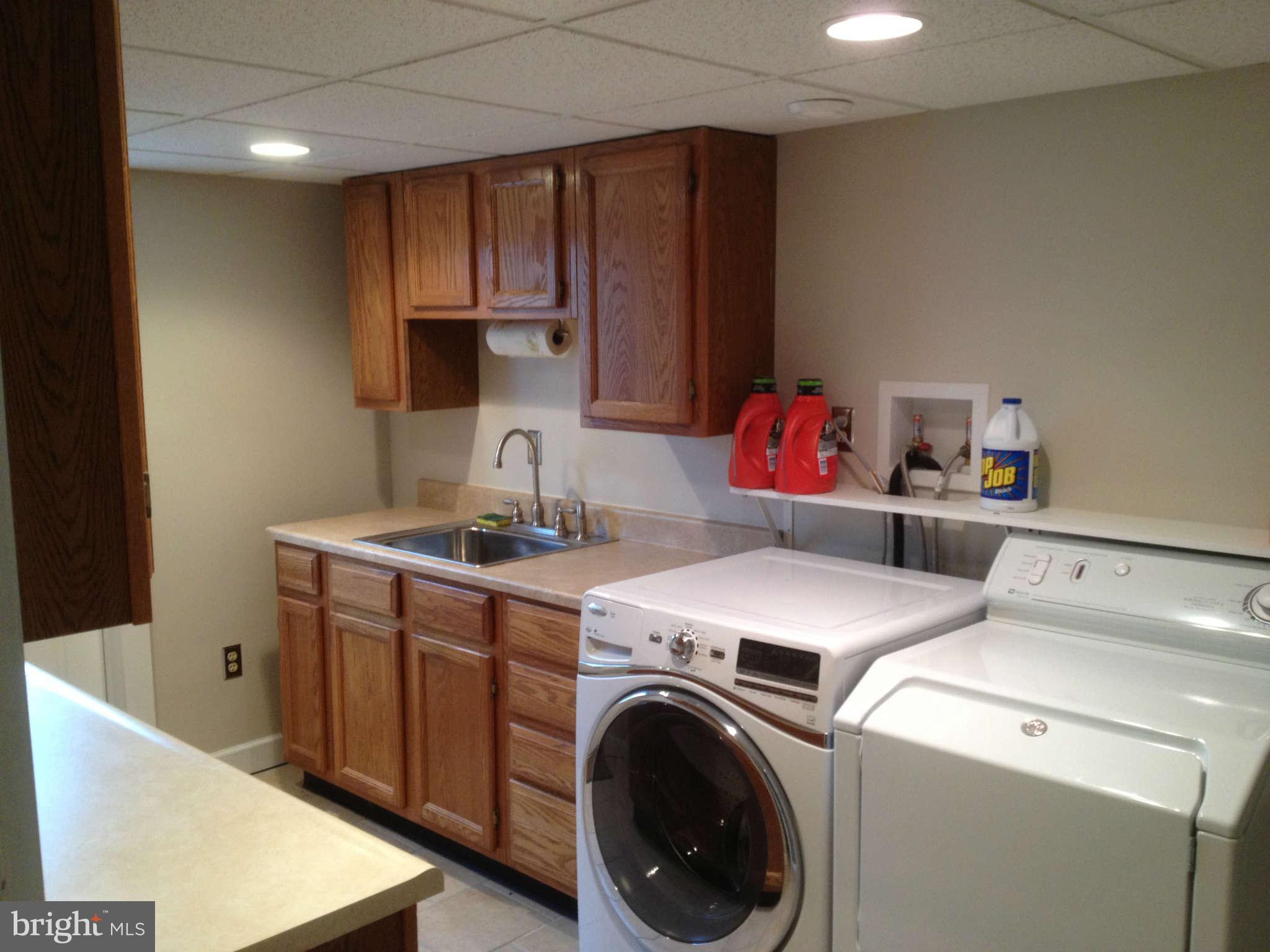 105 Charmuth Road Lutherville-Timonium, MD 21093 - Photo 12 of 14 Laundry