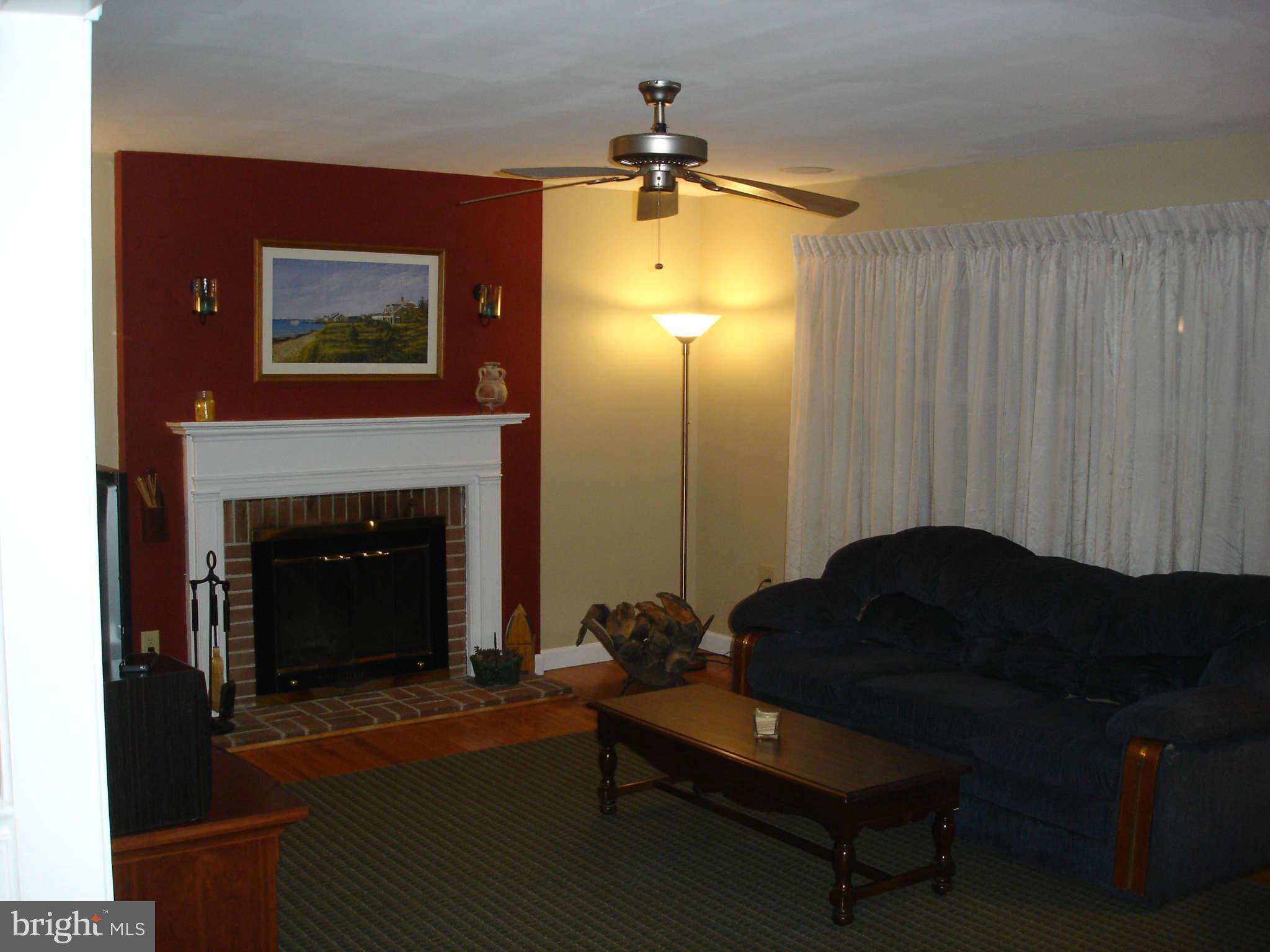 105 Charmuth Road Lutherville-Timonium, MD 21093 - Photo 3 of 14 Living Room