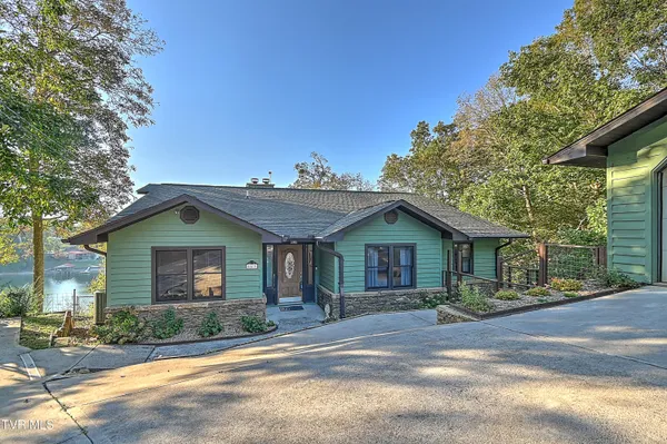 $820,000 | 669 Summer Sound Road, Piney Flats, TN 37686