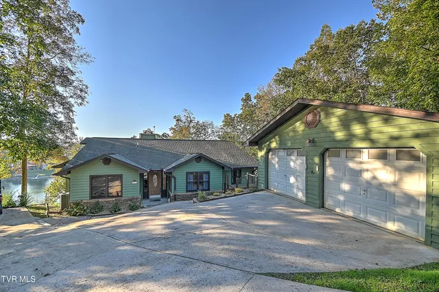 $869,900 | 669 Summer Sound Road, Piney Flats, TN 37686