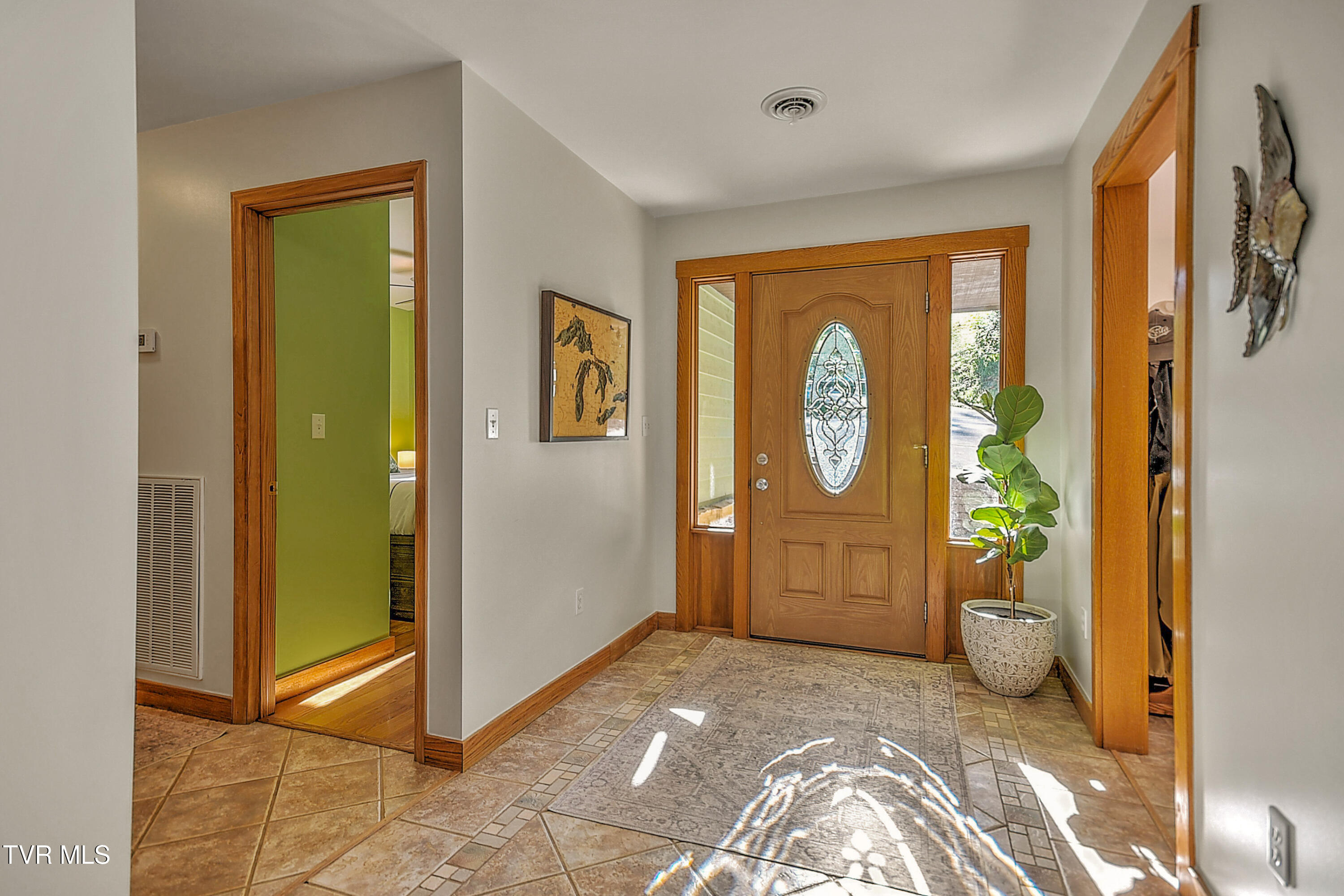 669 Summer Sound Road Piney Flats, TN 37686 - Photo 14 of 92 669 Summer Sound GUnit-24