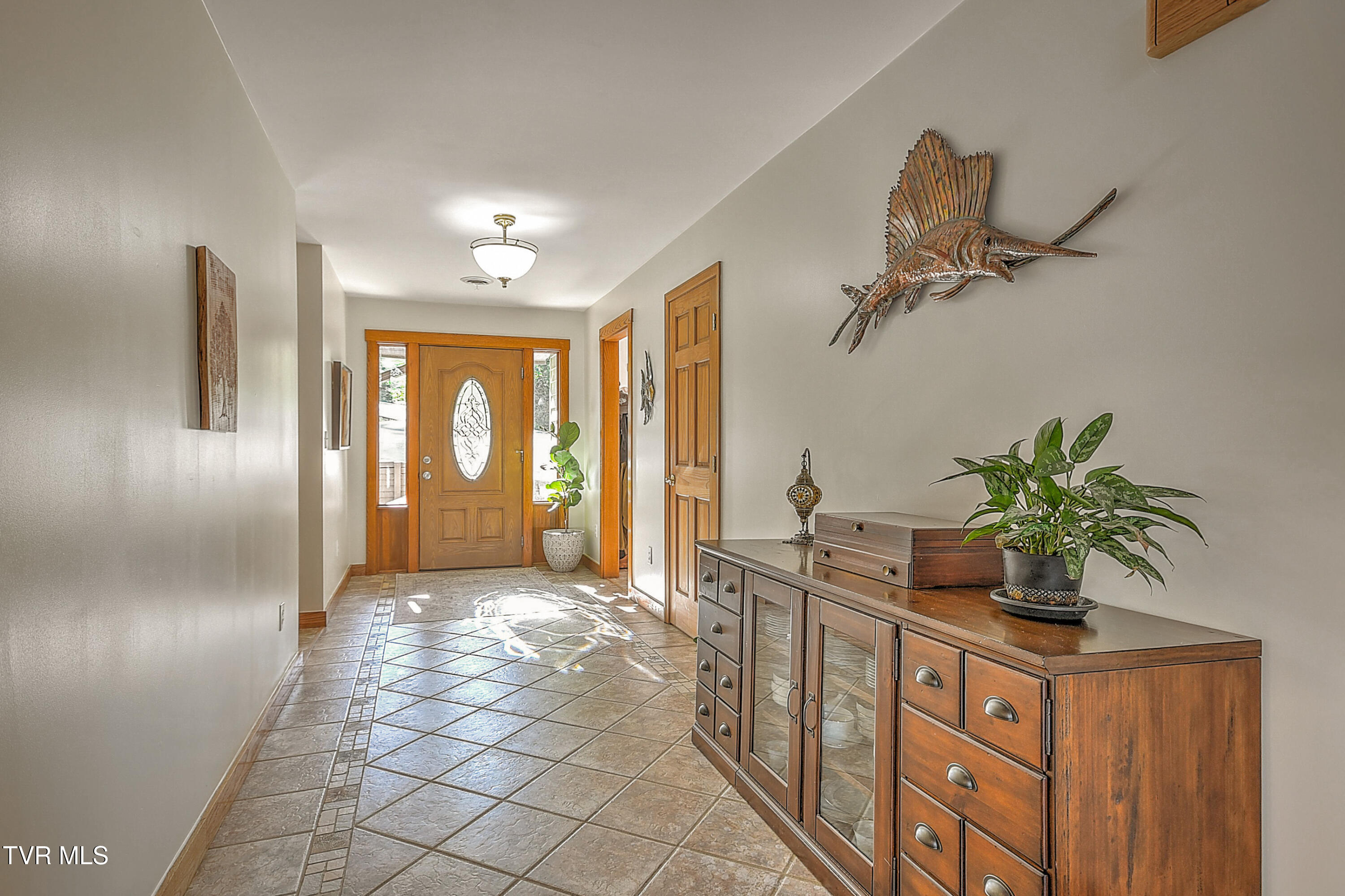 669 Summer Sound Road Piney Flats, TN 37686 - Photo 15 of 92 669 Summer Sound GUnit-27