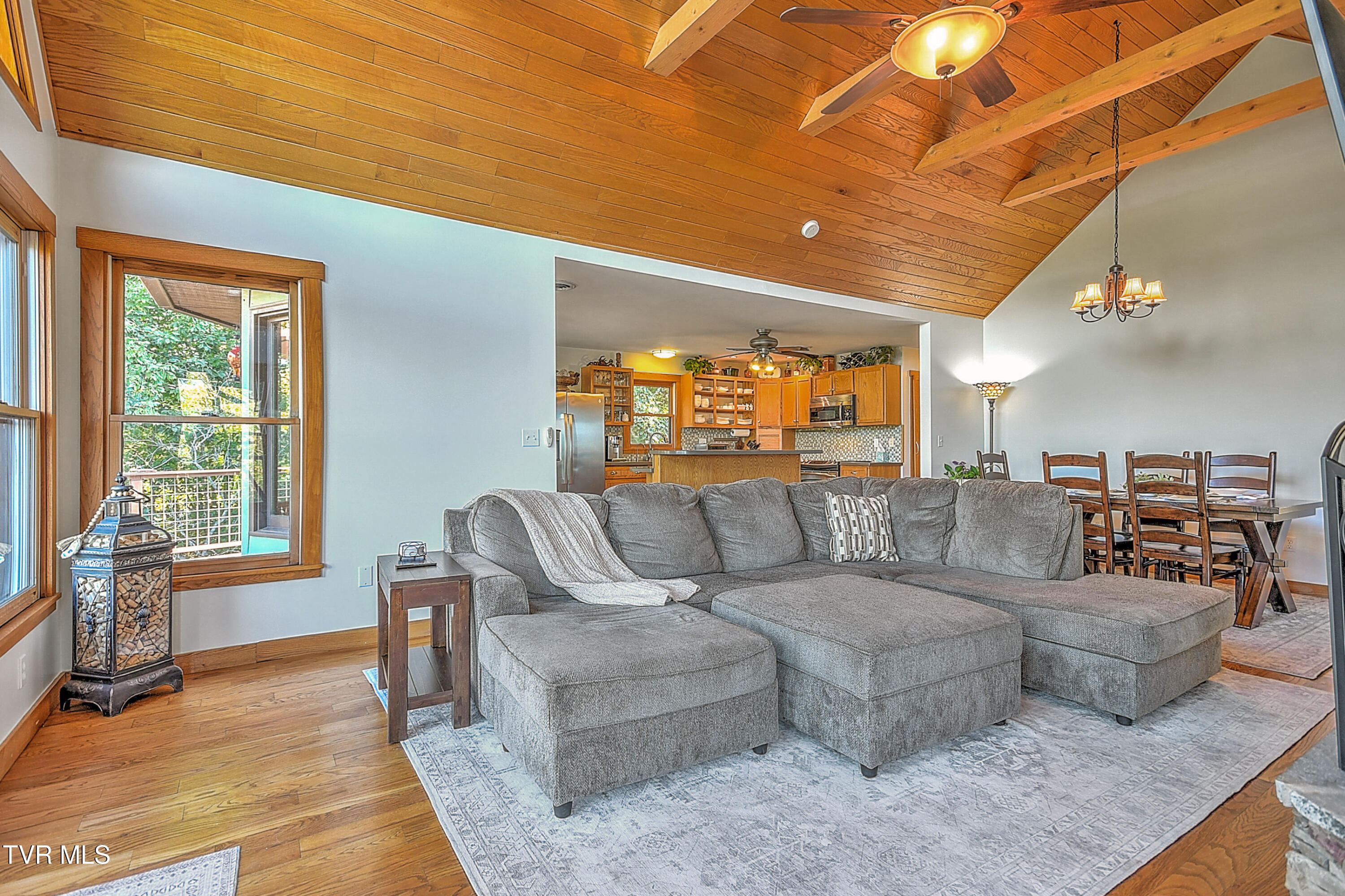 669 Summer Sound Road Piney Flats, TN 37686 - Photo 20 of 92 669 Summer Sound GUnit-39