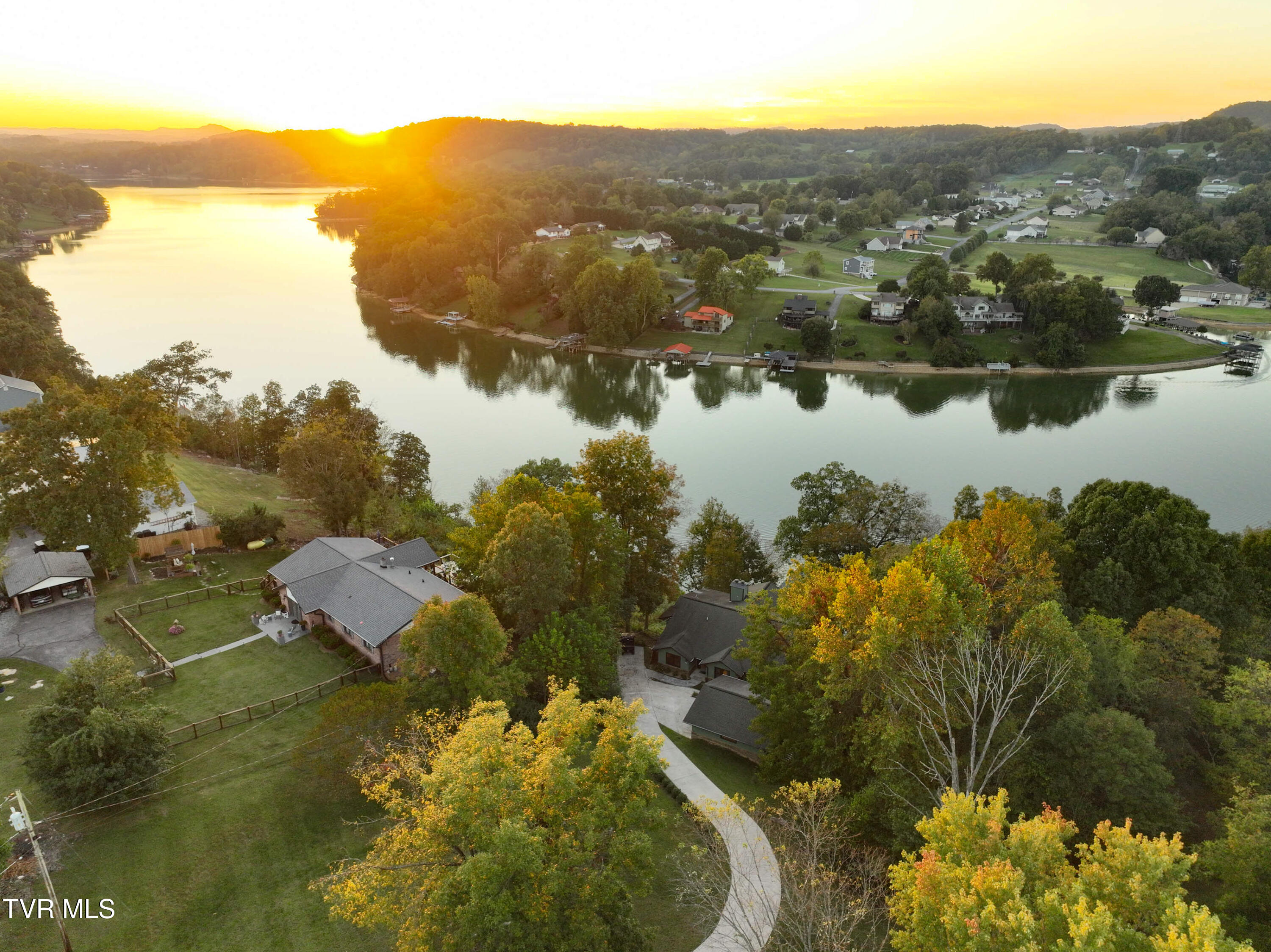 669 Summer Sound Road Piney Flats, TN 37686 - Photo 4 of 92 669 Summer Sound Drone Twilight GUnit-2