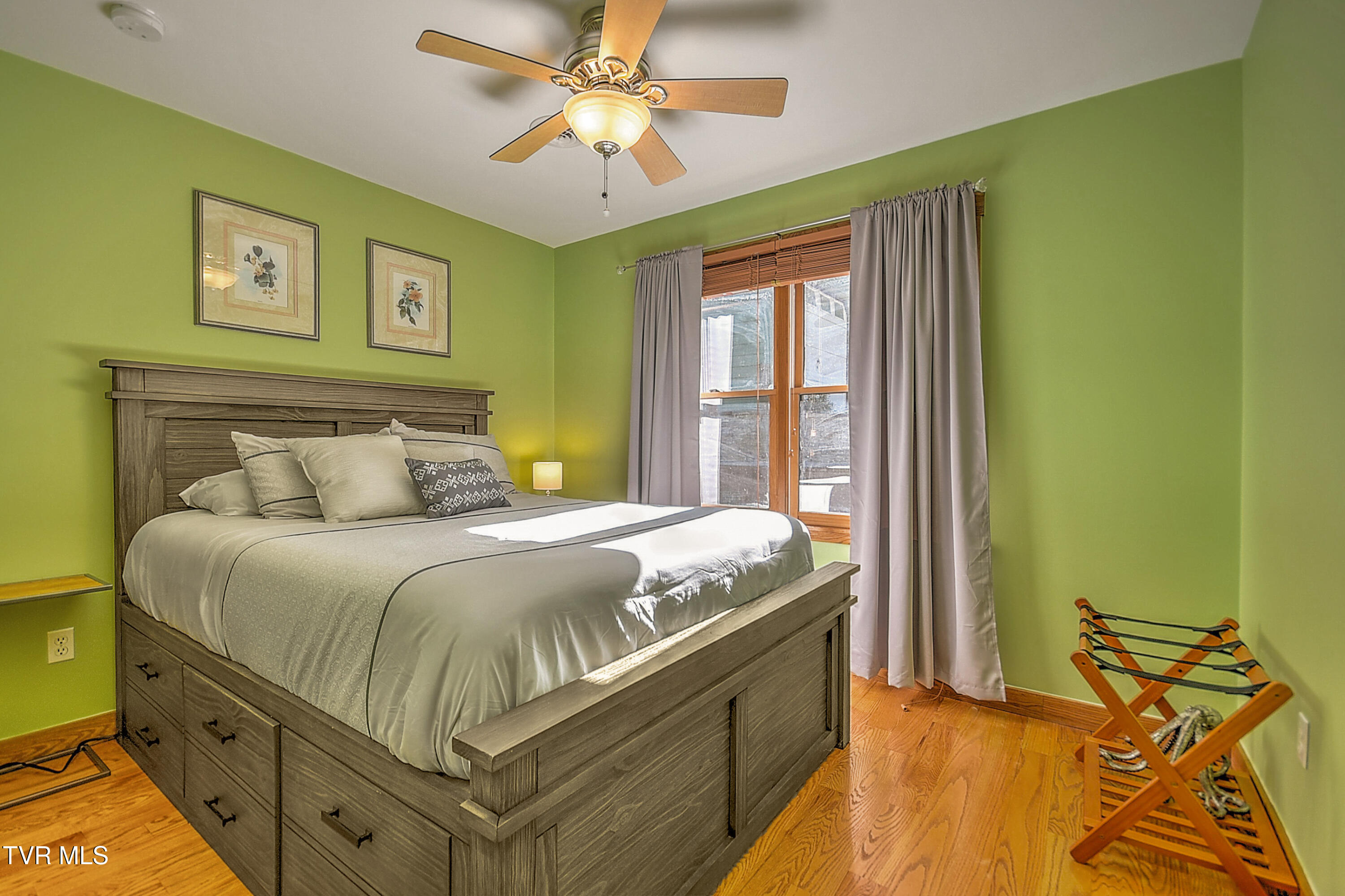 669 Summer Sound Road Piney Flats, TN 37686 - Photo 41 of 92 669 Summer Sound GUnit-61