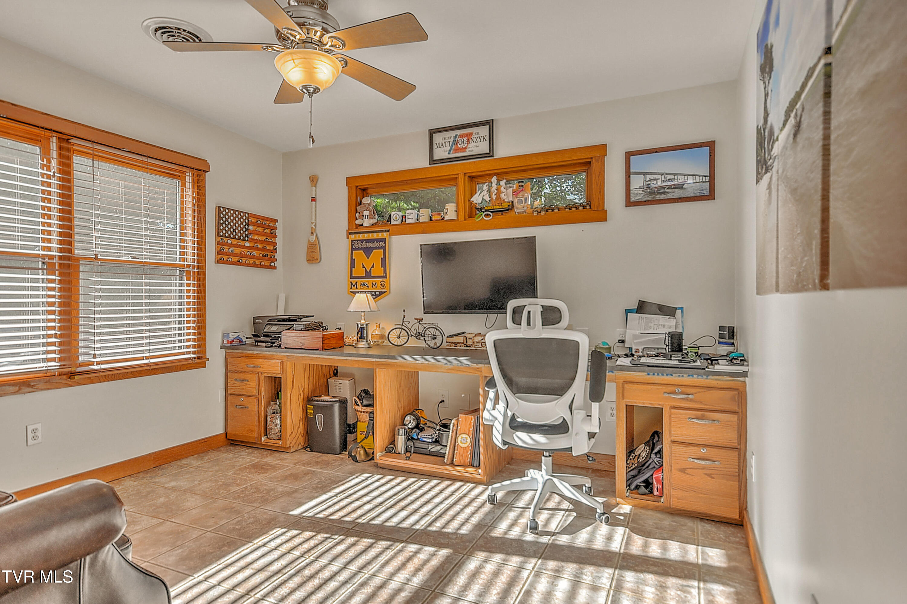 669 Summer Sound Road Piney Flats, TN 37686 - Photo 48 of 92 669 Summer Sound GUnit-20