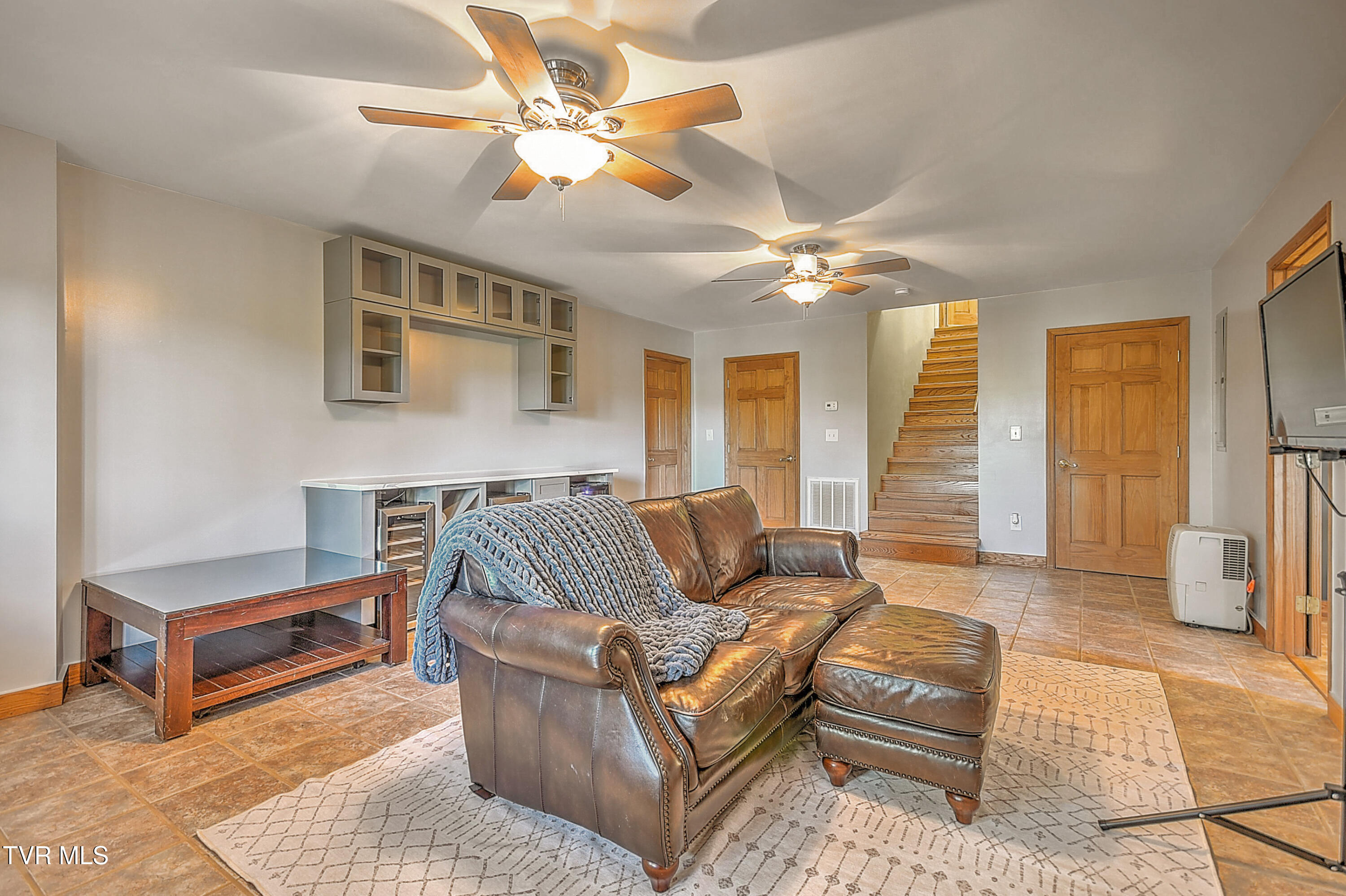 669 Summer Sound Road Piney Flats, TN 37686 - Photo 53 of 92 669 Summer Sound GUnit-75