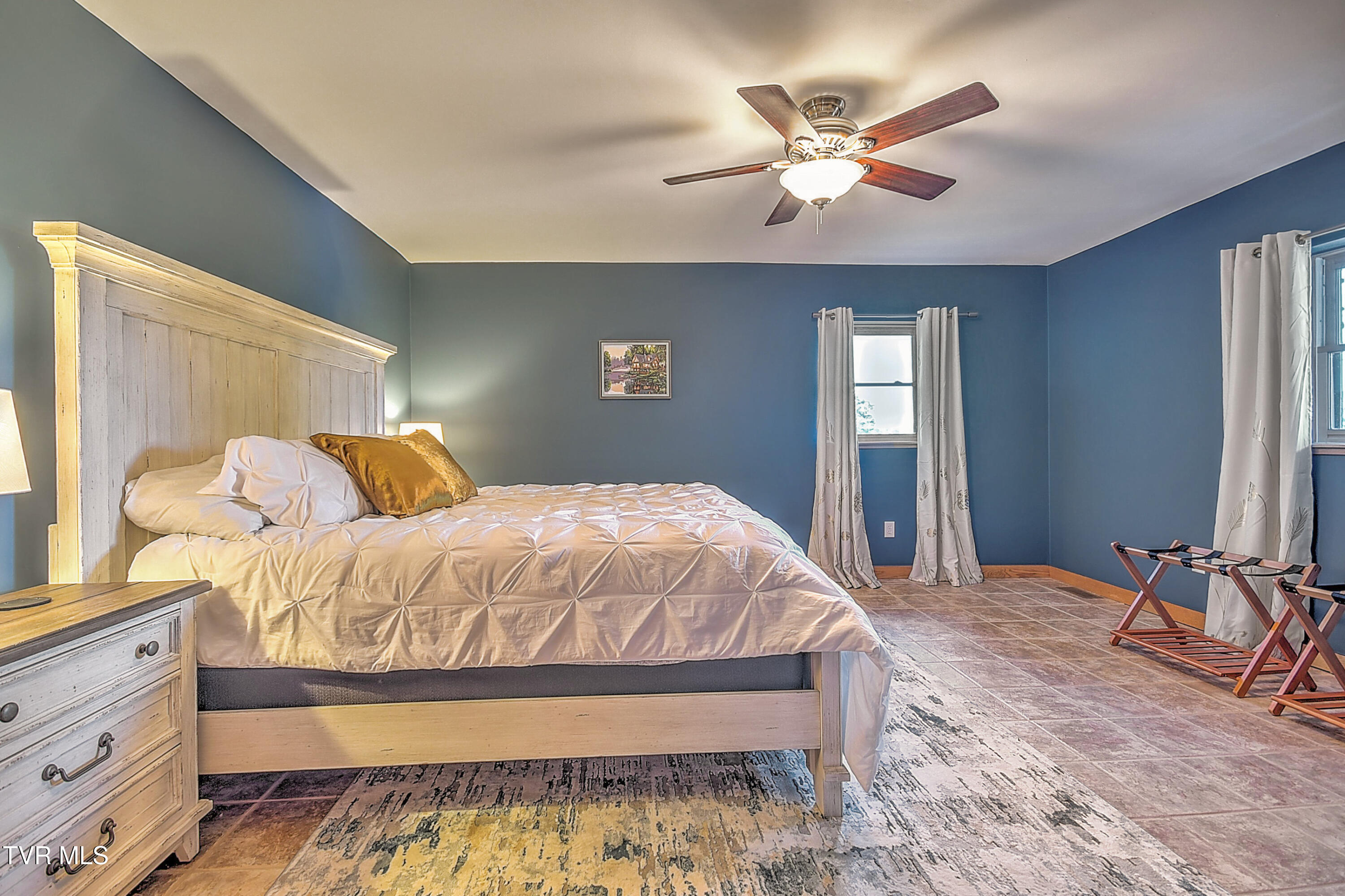 669 Summer Sound Road Piney Flats, TN 37686 - Photo 56 of 92 669 Summer Sound GUnit-76