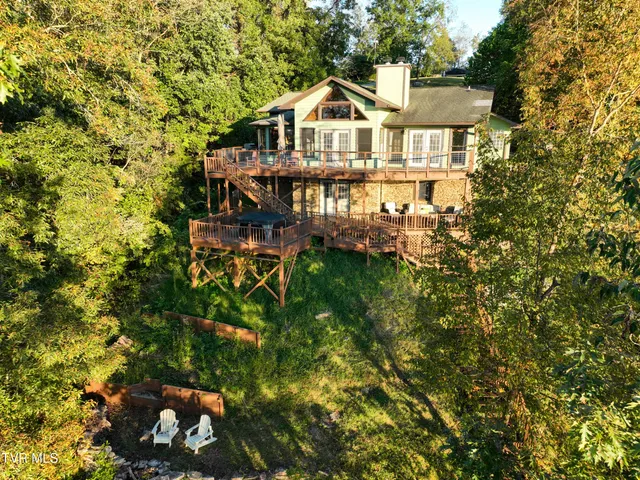 $869,900 | 669 Summer Sound Road, Piney Flats, TN 37686