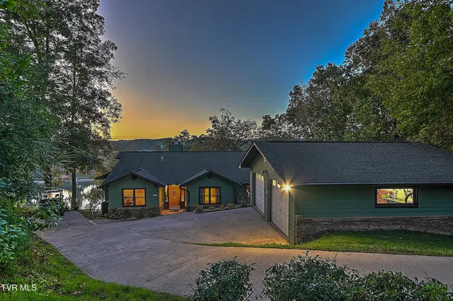 $869,900 | 669 Summer Sound Road, Piney Flats, TN 37686