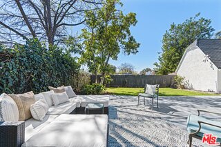 3034 Glen Avenue Altadena, CA 91001 - Photo 21 of 25 a view of a backyard with swimming pool
