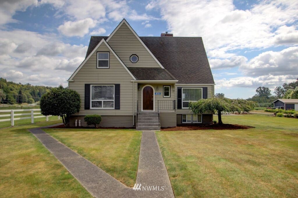 18730 Jolly Road Burlington, WA 98233 - Photo 1 of 25 Gallery Image 1