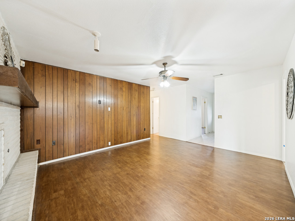 13206 Monte Rio Street San Antonio, TX 78233 - Photo 5 of 26