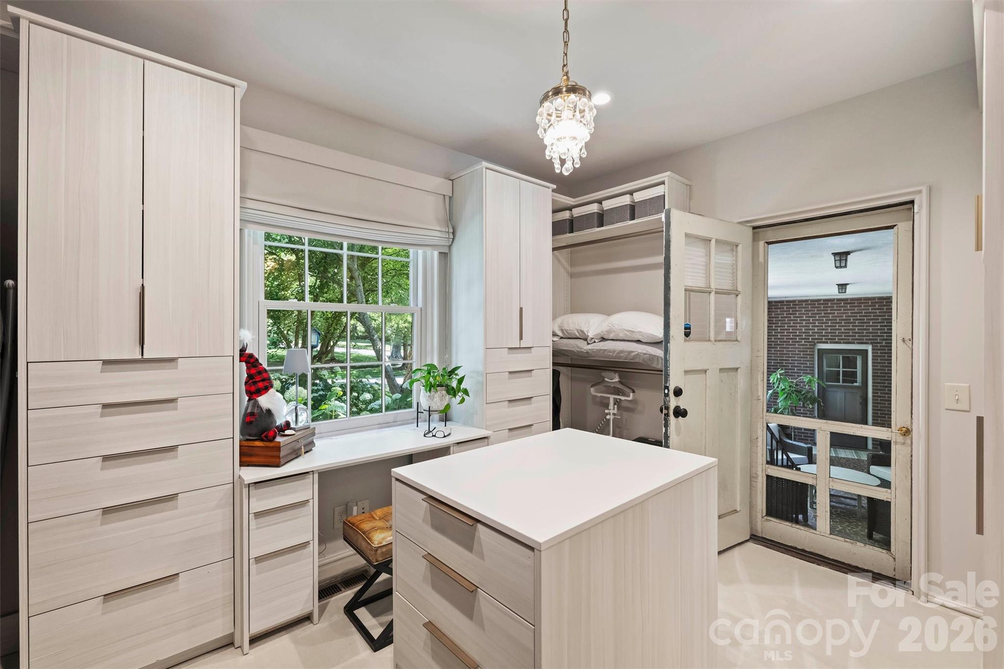 930 Ardsley Road, Unit 2 Charlotte, NC 28207 - Photo 29 of 36