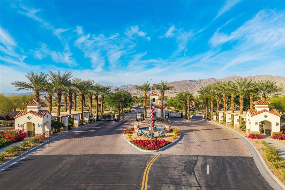 39048 Camino Orquesta Indio, CA 92203 - Photo 52 of 62 10-Sun City Shadow Hills Santa Rosa Amen