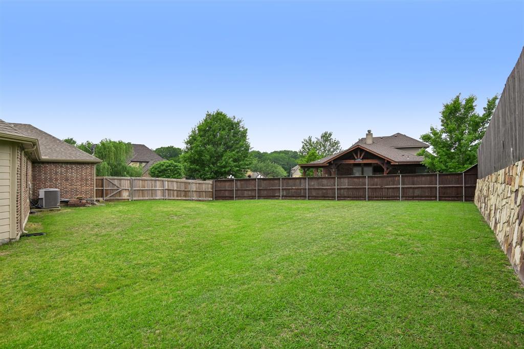 4018 Enclave Lane Rowlett, TX 75089 - Photo 33 of 39