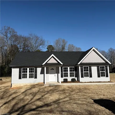 $299,900 | 154 Abbotts Avenue, Lexington, NC 27292