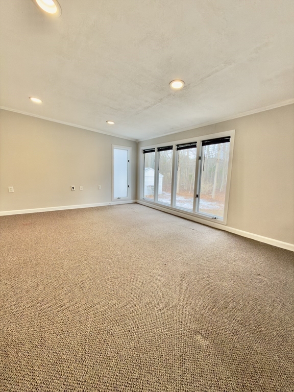 4 Lockwood Road Wilmington, MA 01887 - Photo 12 of 29