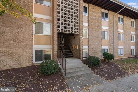 $180,000 | 542 Wilson Bridge Drive, Unit 6743 B2, Oxon Hill, MD 20745