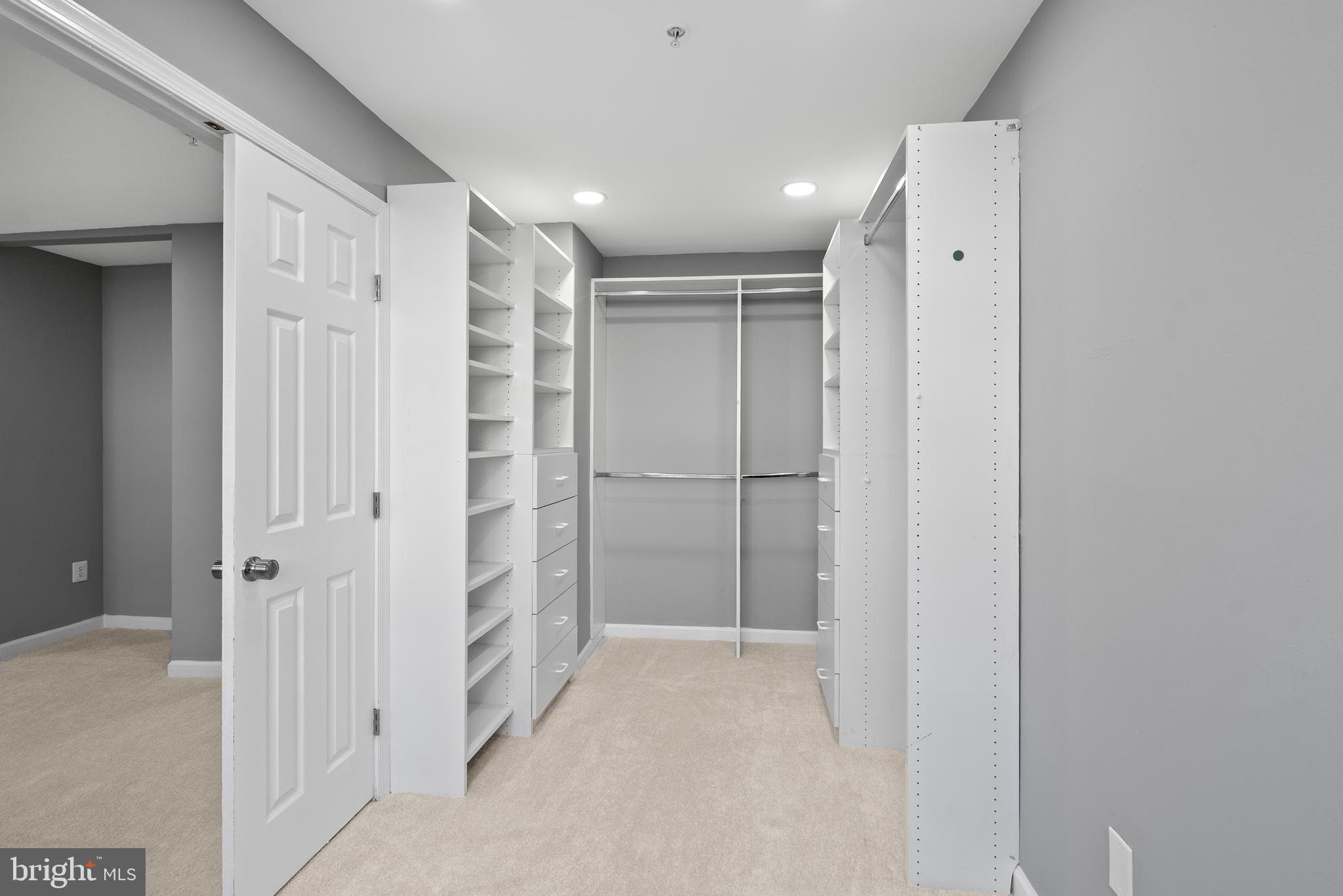 542 Wilson Bridge Drive, Unit 6743 B2 Oxon Hill, MD 20745 - Photo 18 of 27 a view of an empty room