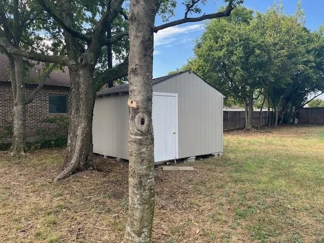 $1,150 | 821 Bayport Drive, Lancaster, TX 75134