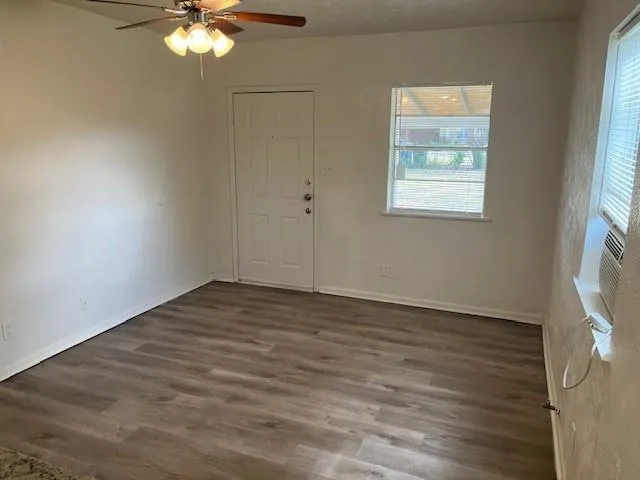 $1,150 | 821 Bayport Drive, Lancaster, TX 75134