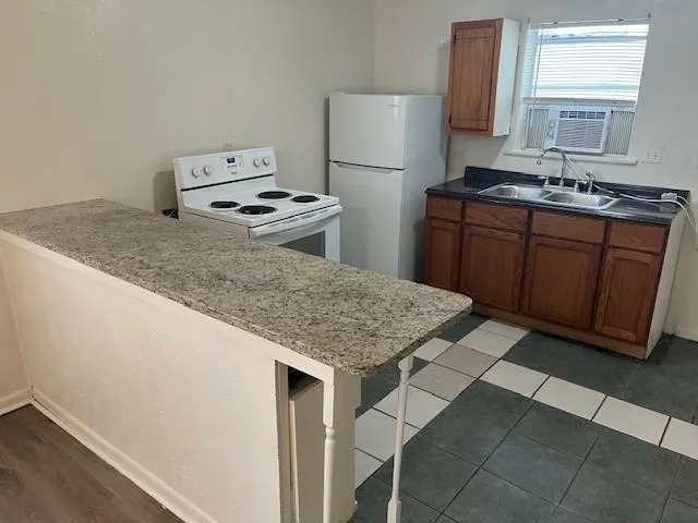 $1,150 | 821 Bayport Drive, Lancaster, TX 75134