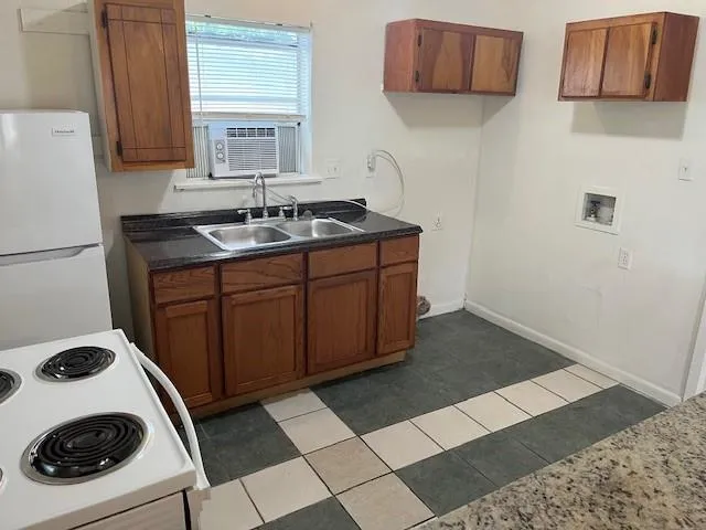 $1,150 | 821 Bayport Drive, Lancaster, TX 75134