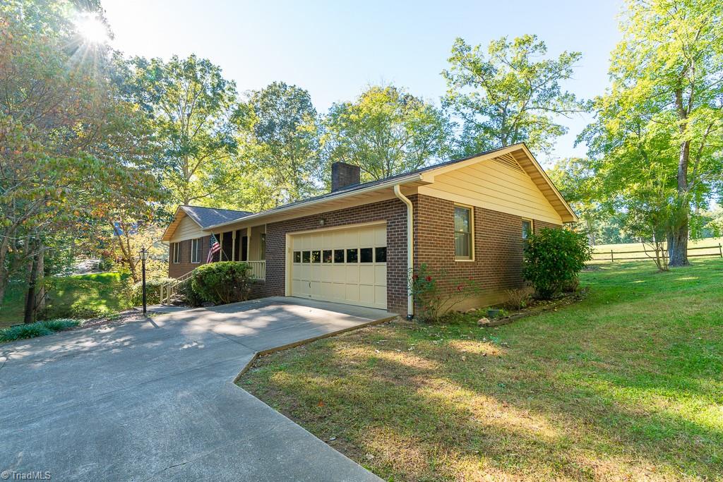 443 Pinewood Road Asheboro, NC 27205 - Photo 24 of 33 Gallery Image 24