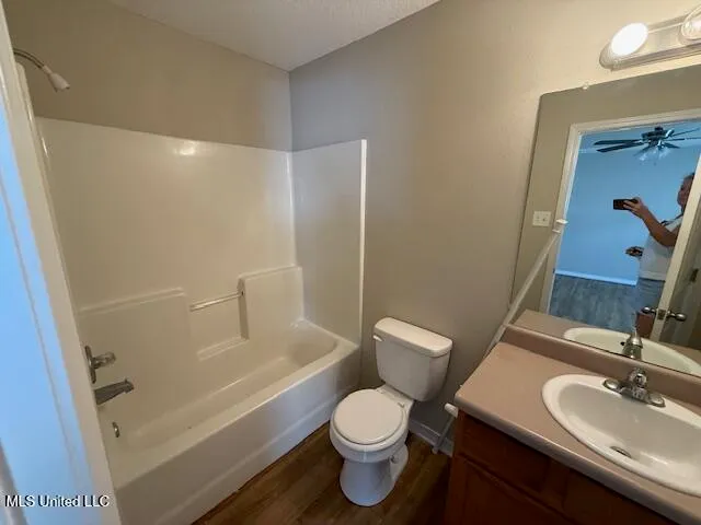 $1,200 | 15123 Janus Road, Unit B, D'Iberville, MS 39540