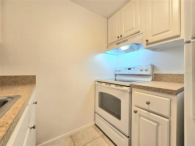 $625,000 | 611 Lyndhurst Street, Dunedin, FL 34698