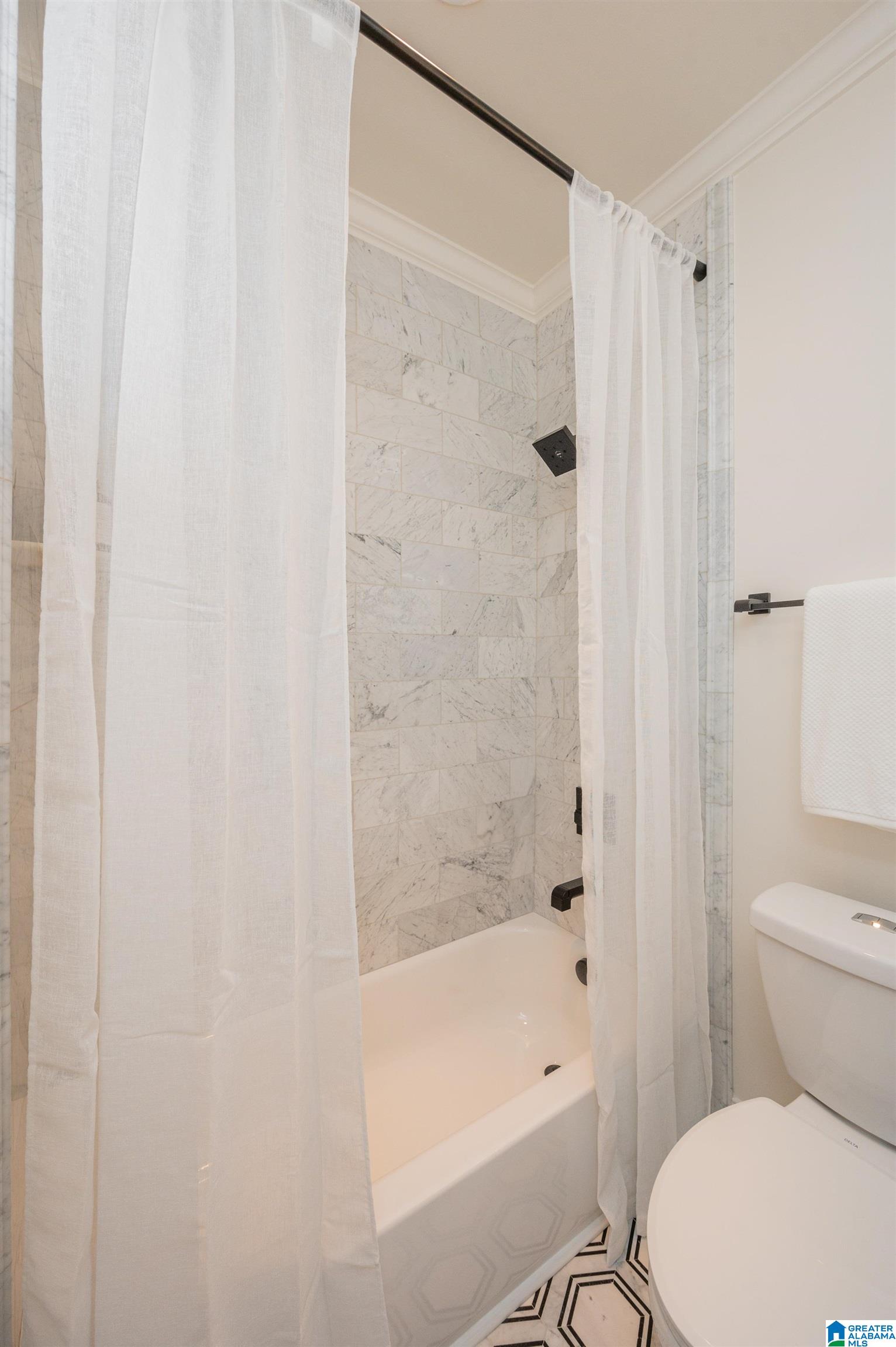 2448 Glasscott Point Birmingham, AL 35226 - Photo 36 of 50