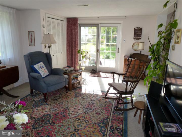 6 Owl Road Audubon, PA 19403 - Photo 14 of 20 Family Room
