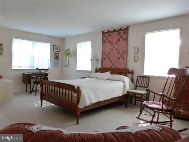 6 Owl Road Audubon, PA 19403 - Photo 16 of 20 Bedroom - Main