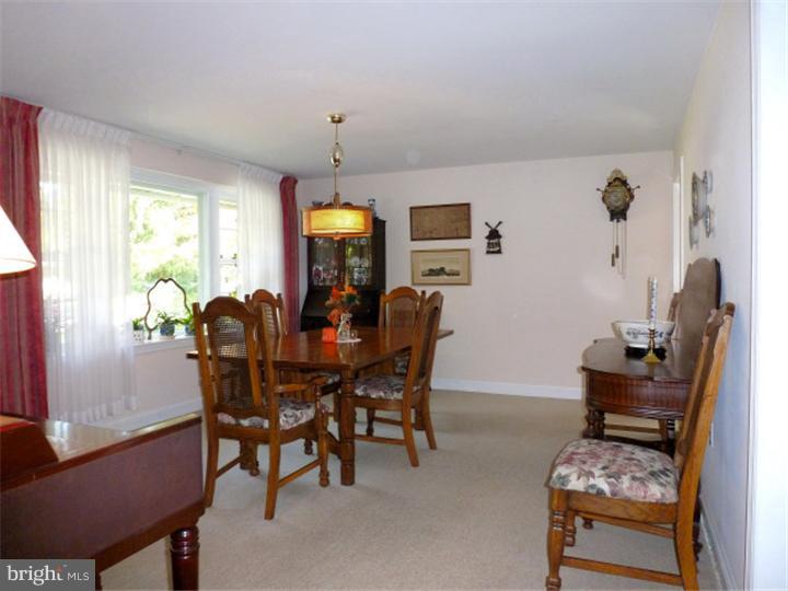 6 Owl Road Audubon, PA 19403 - Photo 8 of 20 Dining Room