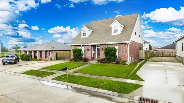 $295,000 | 8336 Sabre Drive, Chalmette, LA 70043