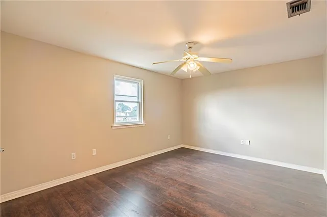 $295,000 | 8336 Sabre Drive, Chalmette, LA 70043