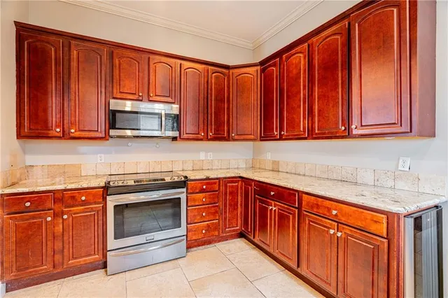 $295,000 | 8336 Sabre Drive, Chalmette, LA 70043