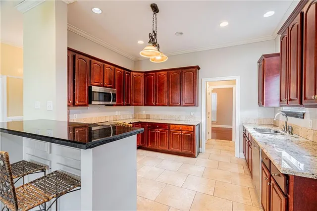 $295,000 | 8336 Sabre Drive, Chalmette, LA 70043