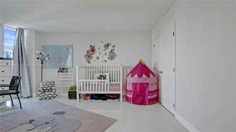 $445,000 | 100 Bayview Drive, Unit 1931, Sunny Isles Beach, FL 33160