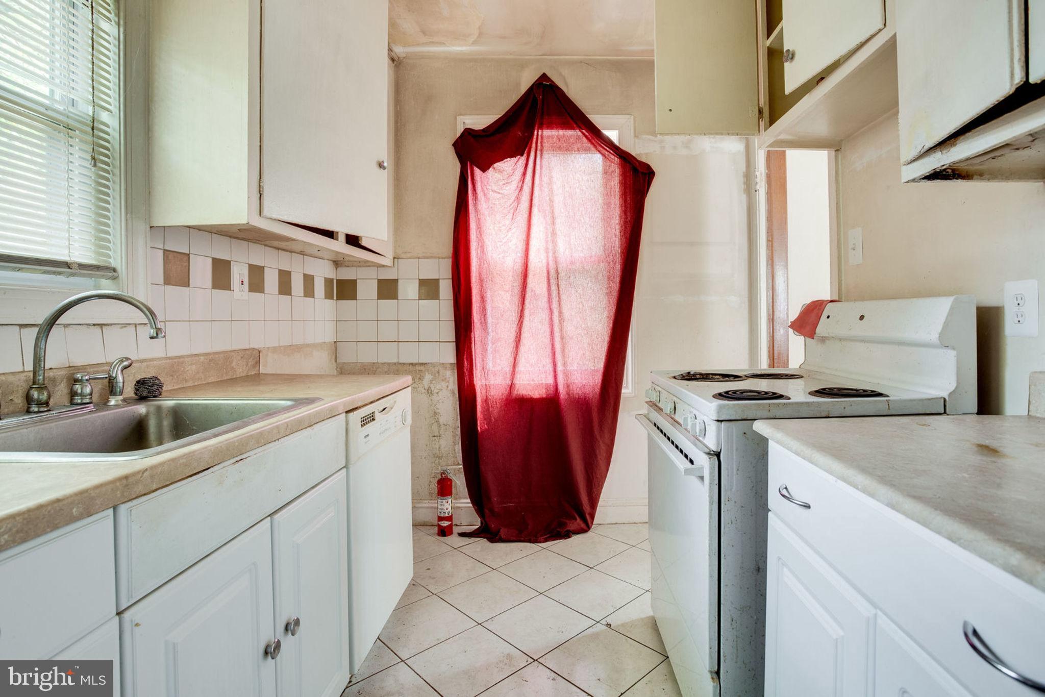 5012 Suitland Road Suitland, MD 20746 - Photo 20 of 27